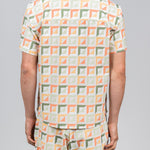 drt_Geo_Resort_green_orange_shirt_back