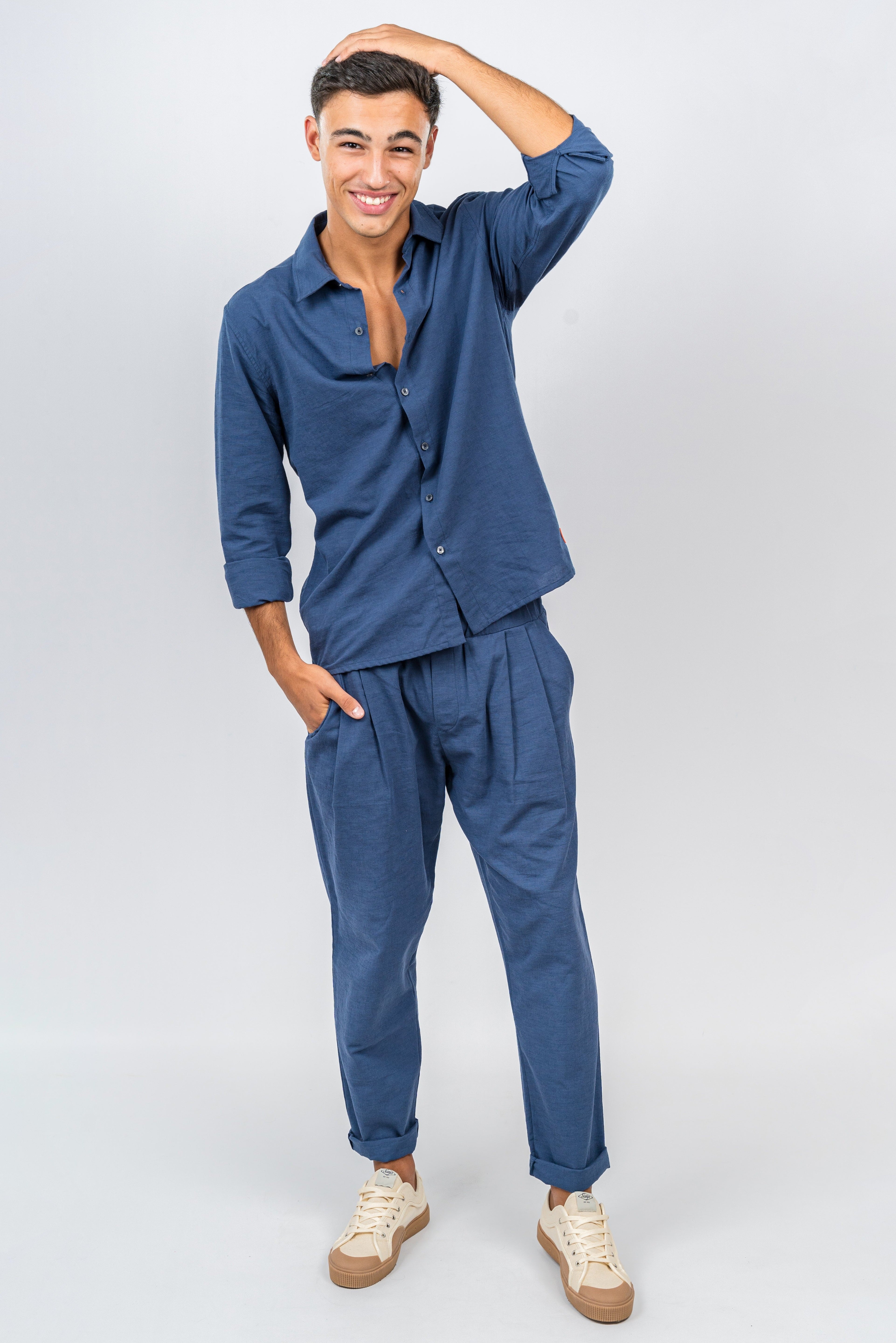 drt_Flow_Linen_S/s_Button_Down_blue_shirt_model_front