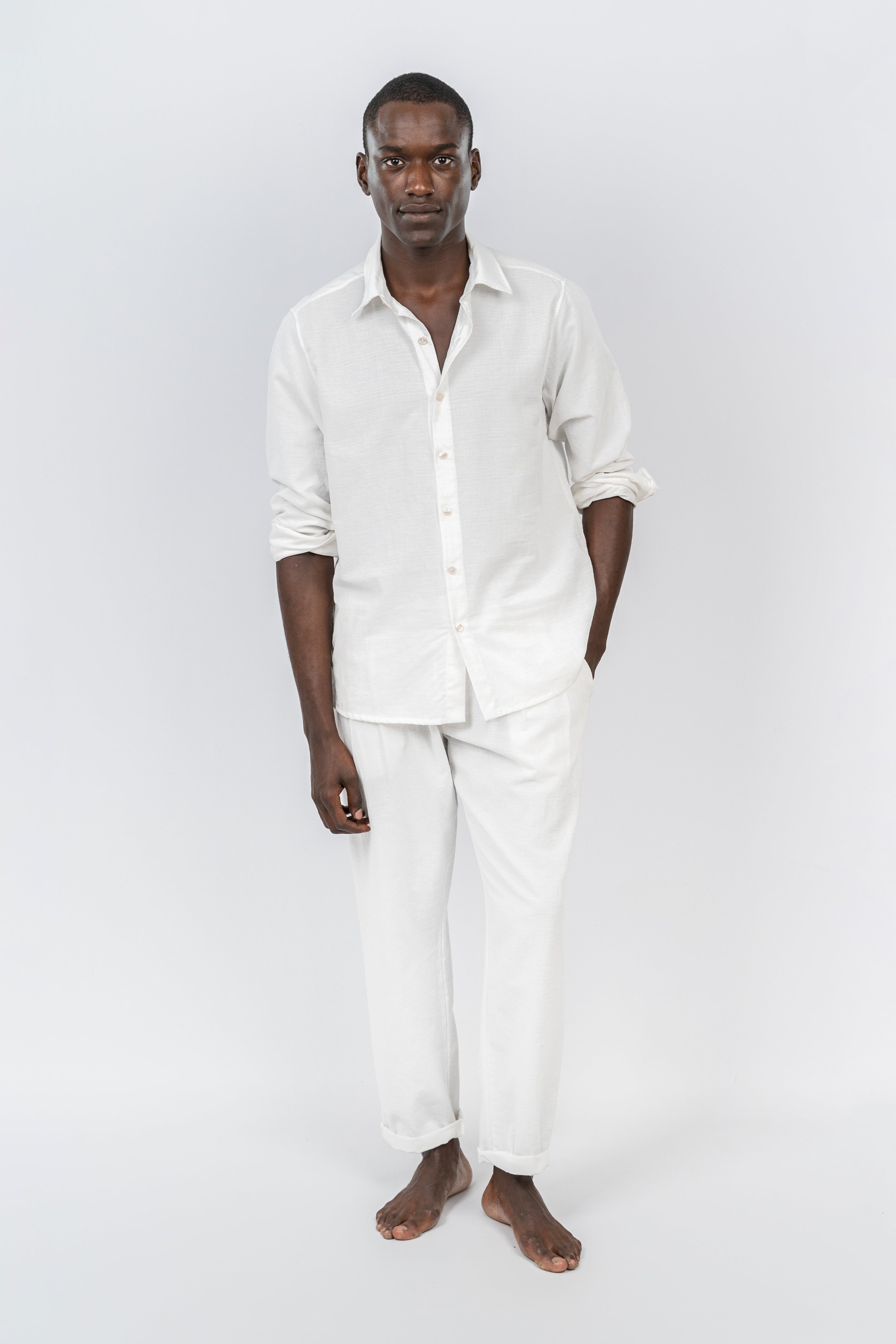 drt_Flow_Linen_S/s_Button_Down_white_shirt_model_front