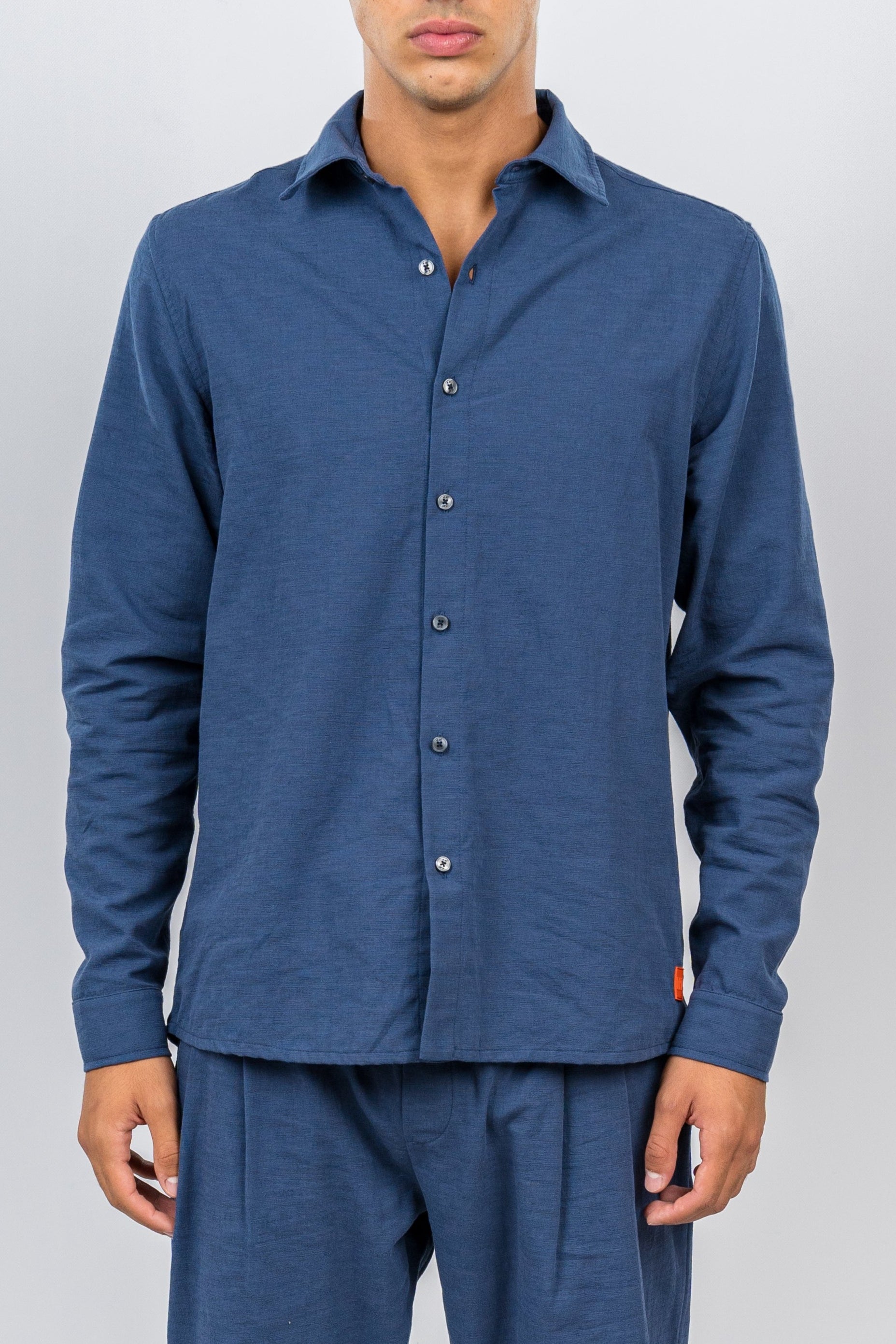 drt_Flow_Linen_S/s_Button_Down_blue_shirt_front